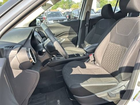 Used 2023 Nissan Kicks SV FWD image 27