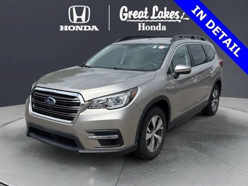 Used 2019 Subaru Ascent Premium w/ Popular Package #4 AWD/4WD image 2