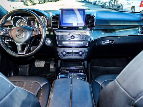 Used 2018 Mercedes-Benz GLE 350 4MATIC w/ Premium 2 Package image 11