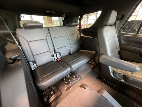 Used 2021 Chevrolet Tahoe LT w/ LT Signature Package image 19