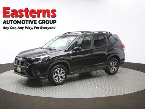 Used 2022 Subaru Forester Premium AWD/4WD image 60