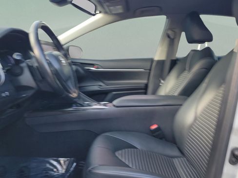 Used 2022 Toyota Camry SE w/ Convenience Package image 22