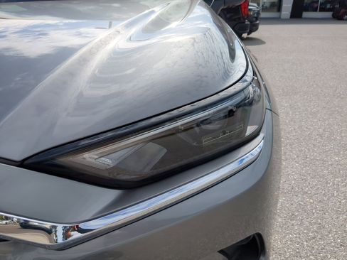 Used 2025 Toyota Grand Highlander AWD image 9