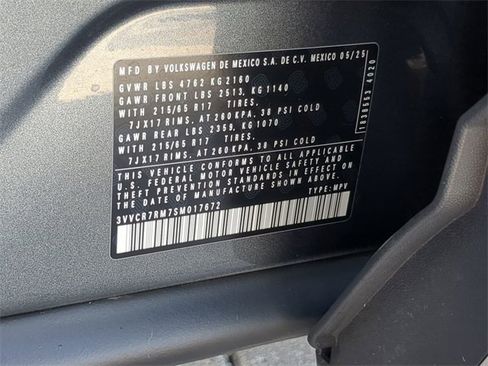 Certified 2025 Volkswagen Tiguan S image 33