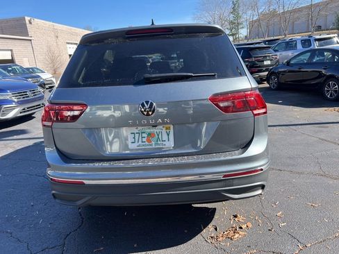 Used 2024 Volkswagen Tiguan S image 6