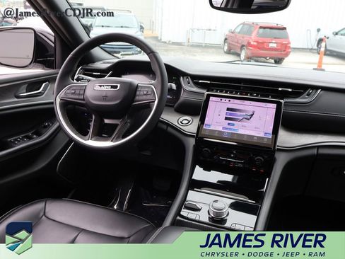 Used 2024 Jeep Grand Cherokee Limited 4xe AWD/4WD image 13