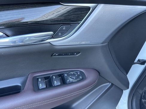 Used 2023 Cadillac XT6 Premium Luxury w/ Technology Package image 22