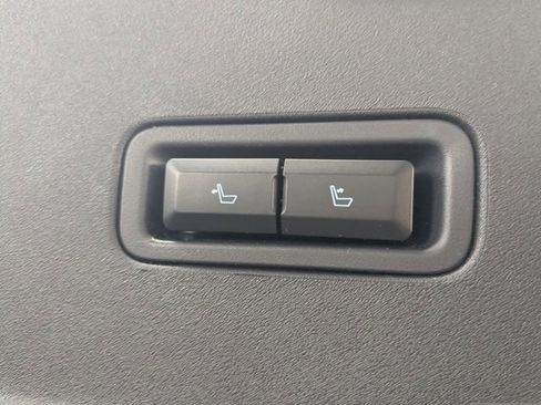 Used 2025 Ford Expedition Active AWD/4WD image 21