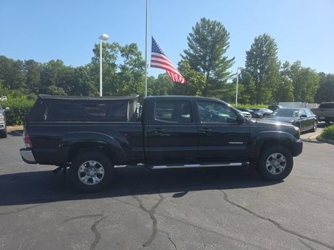 Used 2012 Toyota Tacoma 4x4 Double Cab w/ SR5 Pkg image 8