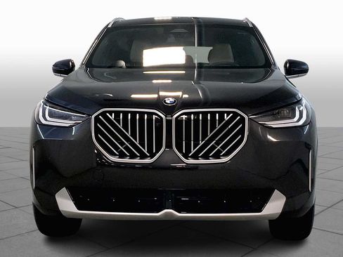 Used 2025 BMW X3 xDrive30i w/ Premium Package AWD/4WD image 3