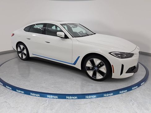 Used 2023 BMW i4 eDrive35 RWD image 4