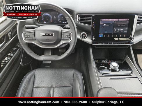 Used 2024 Jeep Wagoneer Series II AWD/4WD image 10
