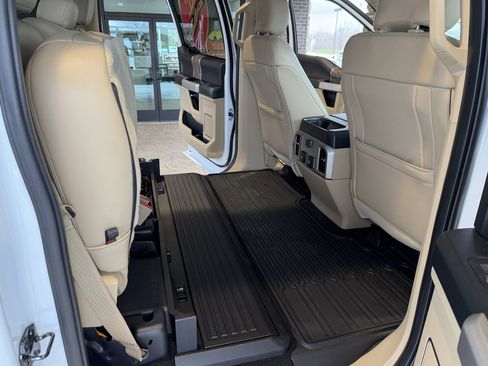 Used 2019 Ford F250 Lariat w/ Lariat Ultimate Package image 31