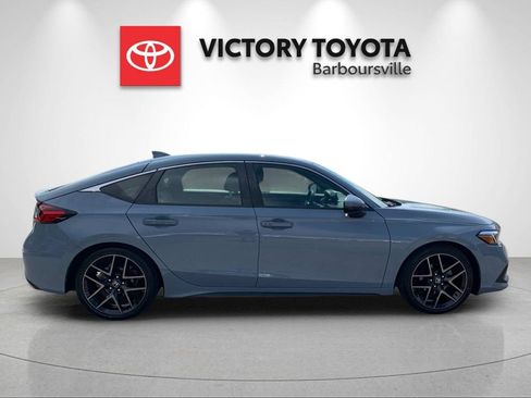 Used 2023 Honda Civic Sport Touring image 6