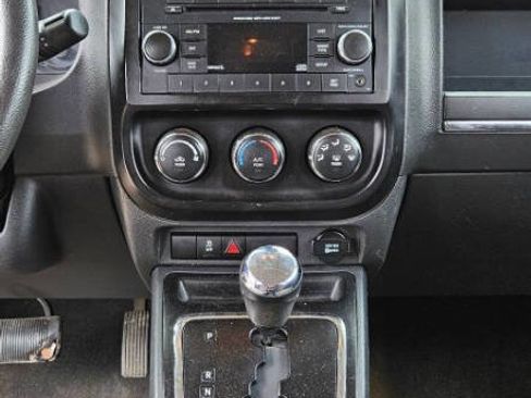 Used 2014 Jeep Patriot Sport w/ Power Value Group image 13