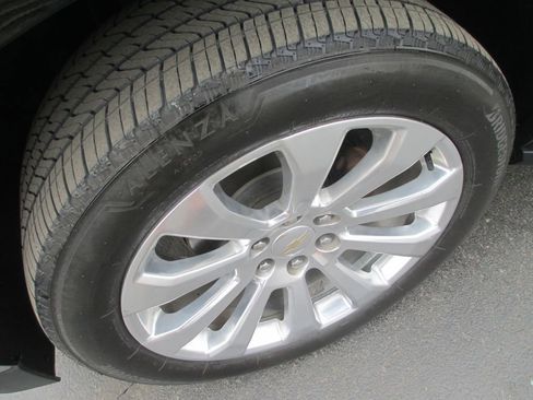 Used 2021 Chevrolet Tahoe Premier image 13