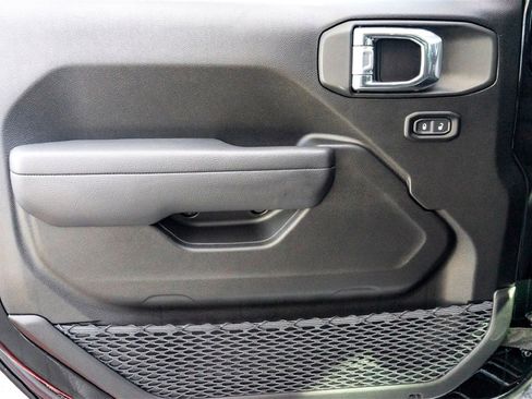 New 2026 Jeep Gladiator Sport image 7