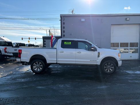 Used 2019 Ford F350 Platinum w/ Platinum Ultimate Package image 7