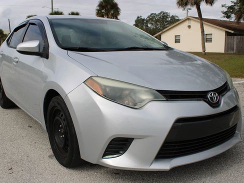 Used 2016 Toyota Corolla LE image 11