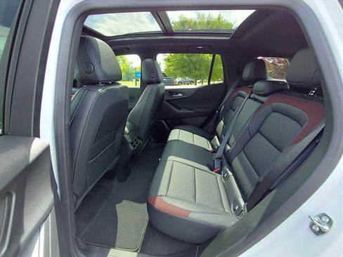 New 2026 Chevrolet Equinox RS FWD image 10