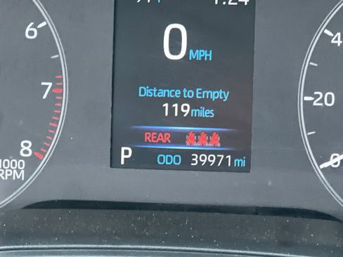 Used 2025 Toyota Corolla LE FWD image 25
