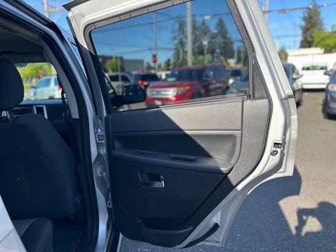 Used 2010 Jeep Grand Cherokee Laredo RWD image 20