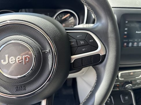 Used 2021 Jeep Compass Latitude FWD image 19