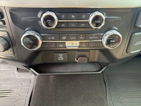 Used 2022 Ford F150 XLT w/ Equipment Group 302A High AWD/4WD image 21