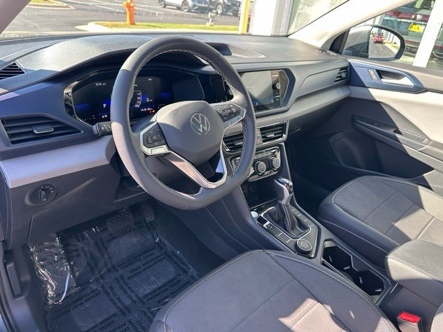 Used 2023 Volkswagen Taos SE w/ Panoramic Sunroof Package AWD/4WD image 33