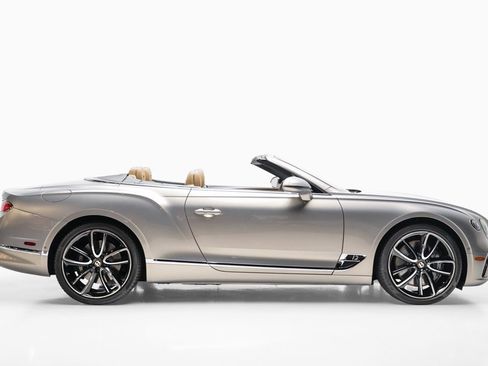 Used 2020 Bentley Continental GT image 7