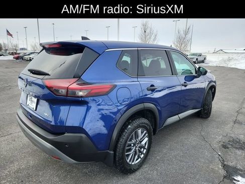 Used 2023 Nissan Rogue S image 9