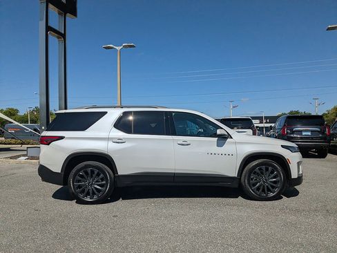 Certified 2023 Chevrolet Traverse RS AWD/4WD image 12