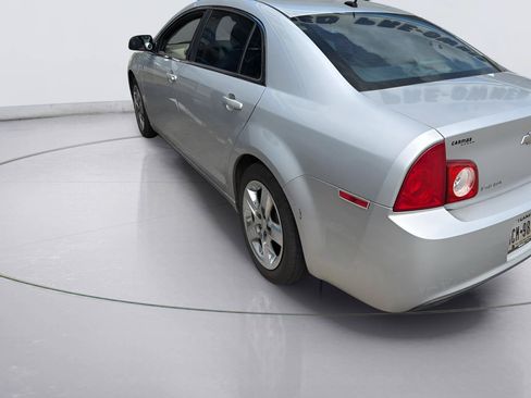 Used 2011 Chevrolet Malibu LS FWD image 4