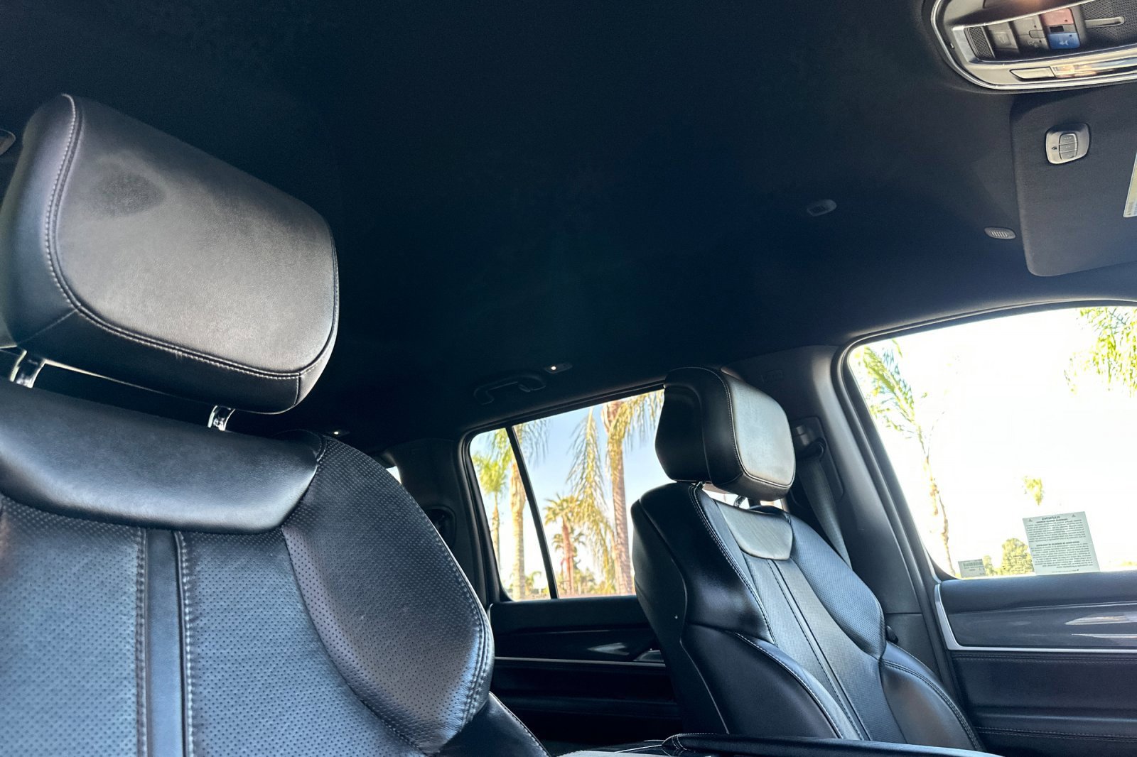 Used 2022 Jeep Wagoneer Series I AWD/4WD image 19