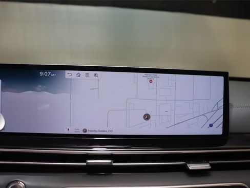 Certified 2025 Genesis GV80 2.5T Standard AWD/4WD image 18