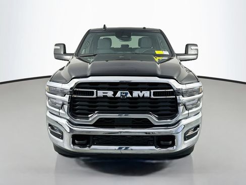 Used 2026 RAM 2500 Big Horn AWD/4WD image 2