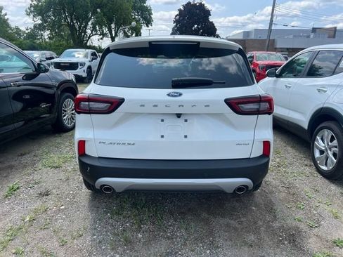 Used 2023 Ford Escape Platinum w/ Premium Technology Package AWD/4WD image 5