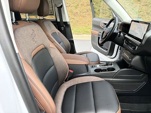 Used 2026 Ford Bronco Sport Outer Banks w/ Outer Banks Tech Package+ AWD/4WD image 19