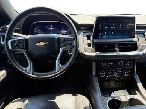 Used 2023 Chevrolet Suburban Premier AWD/4WD image 12