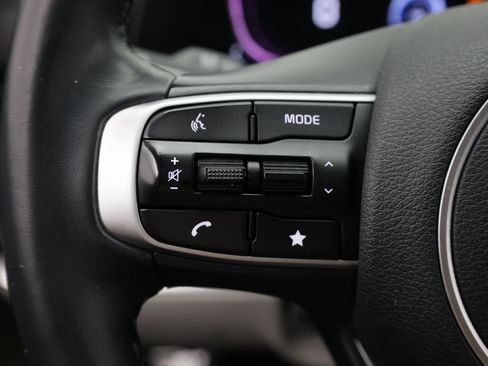 Used 2024 Kia Sportage EX FWD image 25