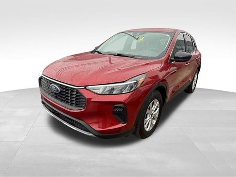 Used 2023 Ford Escape ST-Line Select w/ Tech Pack #1 AWD/4WD image 3