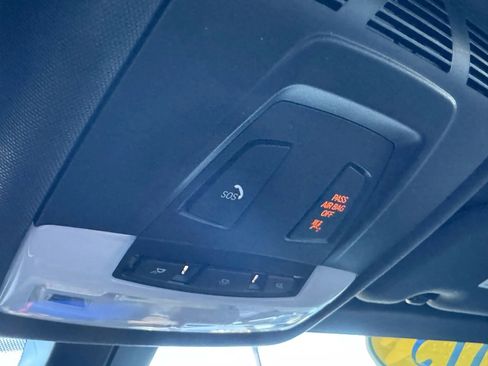 Used 2015 BMW i8 image 31