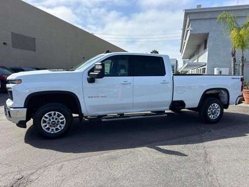 Used 2025 Chevrolet Silverado 2500 LT w/ Convenience Package AWD/4WD image 5