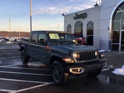 New 2026 Jeep Gladiator Sport