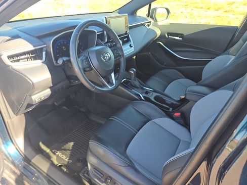 Used 2020 Toyota Corolla XSE image 26