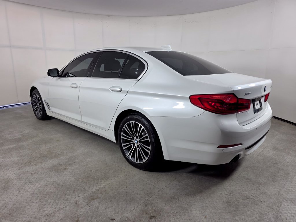 Used 2020 BMW 530i xDrive w/ Premium Package AWD/4WD image 6