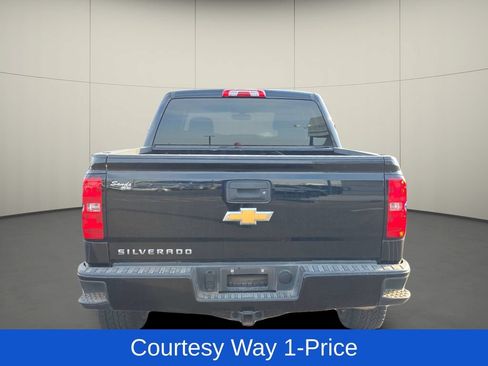 Used 2018 Chevrolet Silverado 1500 Custom w/ Custom Value Package AWD/4WD image 6