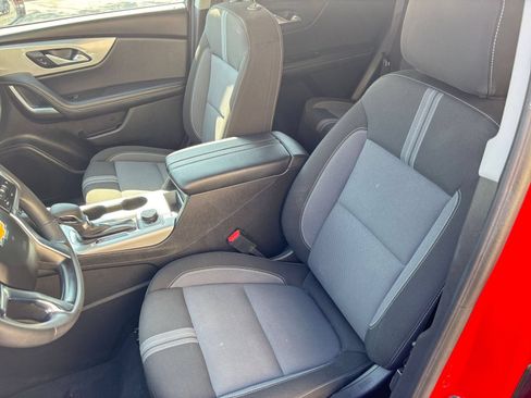 Used 2025 Chevrolet Blazer LT FWD image 36