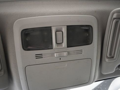 Used 2014 Subaru Forester 2.5i Premium w/ All-Weather Package image 33