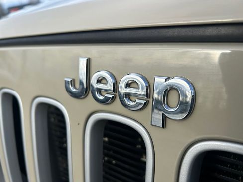 Used 2017 Jeep Wrangler Unlimited Sahara w/ Max Tow Package image 31